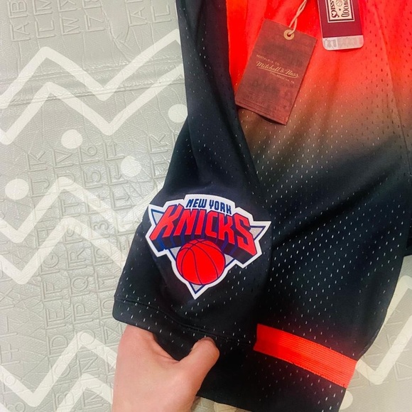 Mitchell and ness vintage retro New York Ny Knicks basketball shorts - Picture 3 of 7